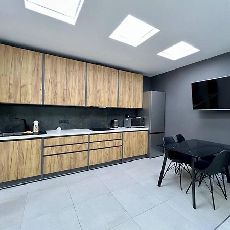 44 Pearl Stylish 1-Bedroom Apartment Odessa Exterior foto