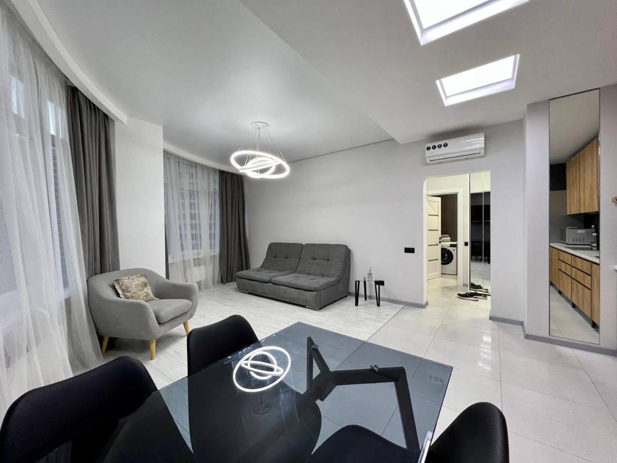 44 Pearl Stylish 1-Bedroom Apartment Odessa Exterior foto