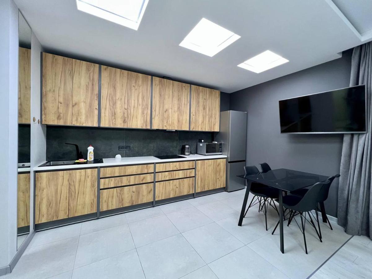 44 Pearl Stylish 1-Bedroom Apartment Odessa Exterior foto