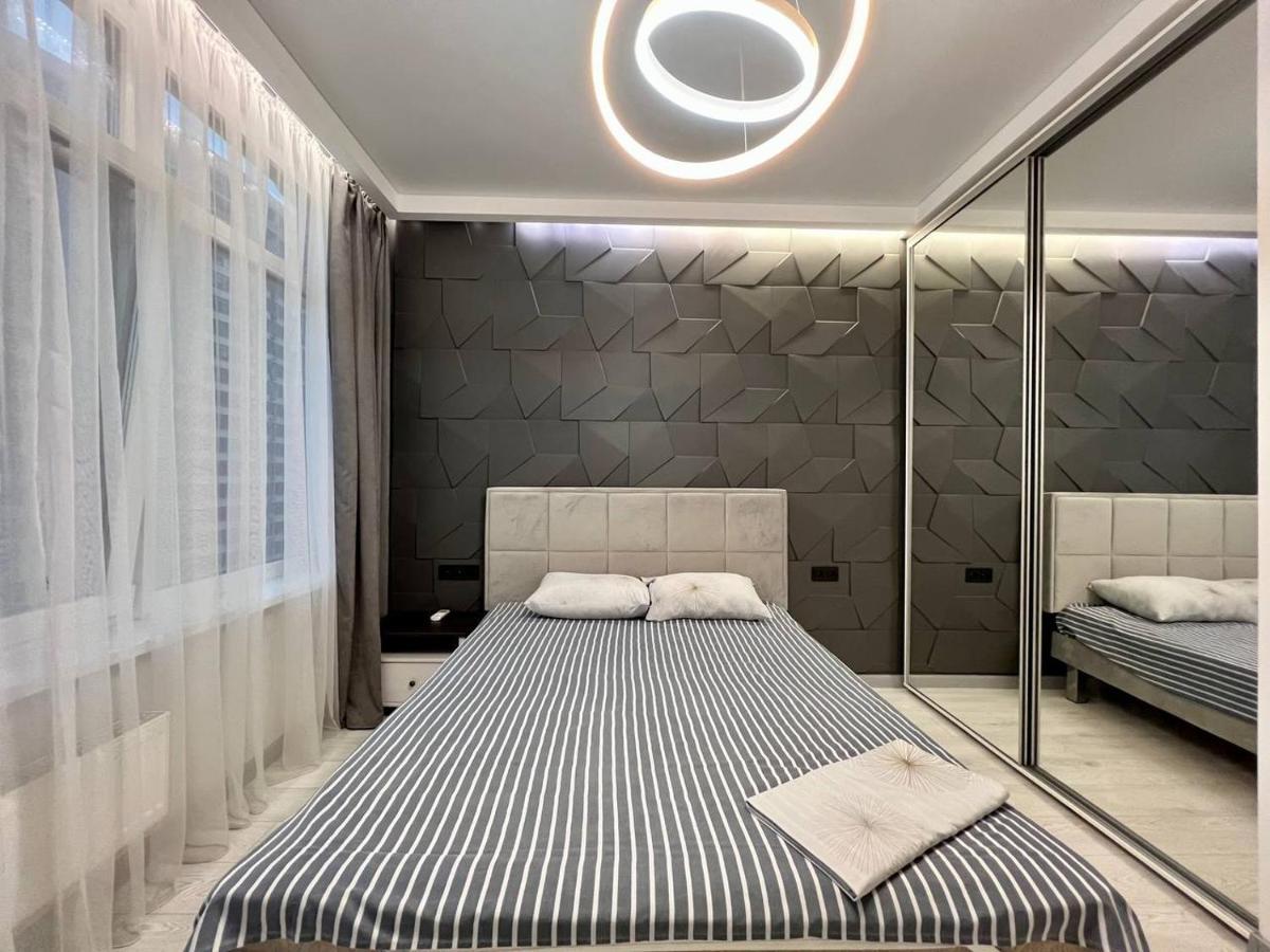 44 Pearl Stylish 1-Bedroom Apartment Odessa Exterior foto